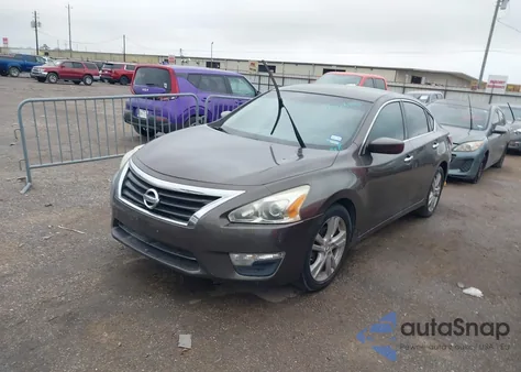 2015 Nissan Altima 2.5/2.5 S/2.5 Sl/2.5 Sv z USA, uszkodzony, nr VIN 1N4AL3APXFN916579